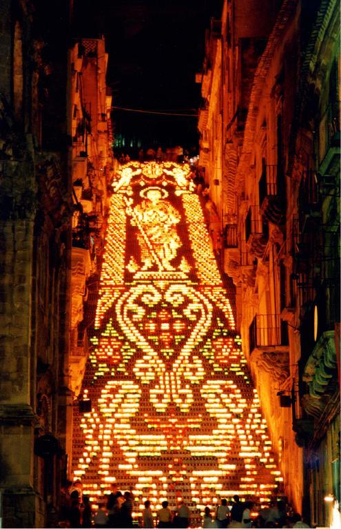 La Rosa Antica Bed and Breakfast Caltagirone Buitenkant foto