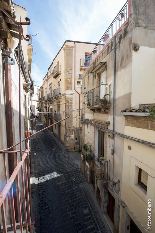 La Rosa Antica Bed and Breakfast Caltagirone Buitenkant foto